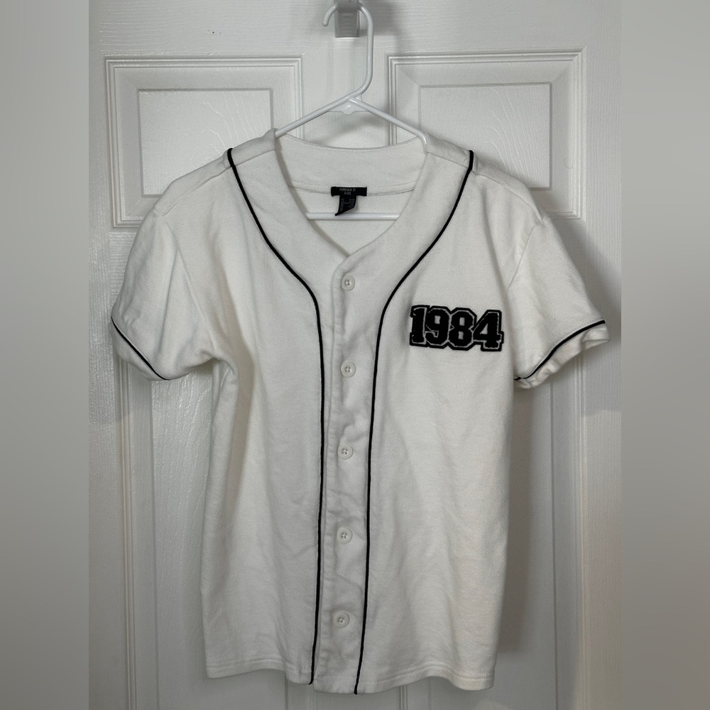 Forever 21 Kids Baseball Top. Size 13-14 (XL)